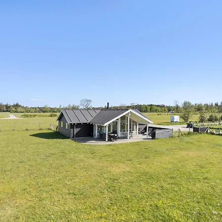 3 Bedroom Lovely In * Ålbæk