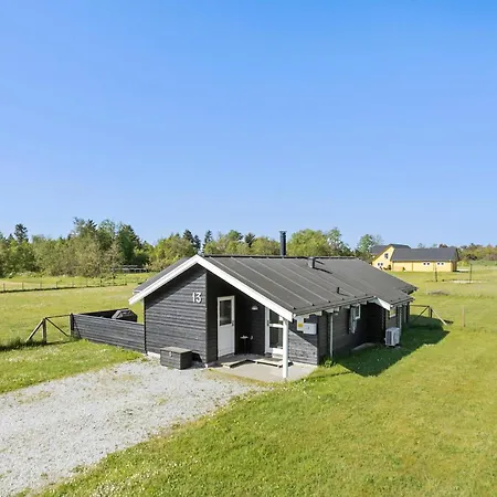 3 Bedroom Lovely In Holiday home Aalbaek