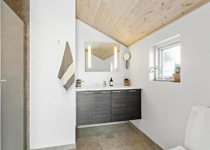 Semesterbostad 3 Bedroom Lovely In *