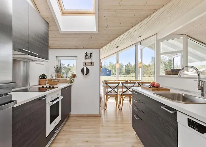 3 Bedroom Lovely In Semesterbostad Ålbæk